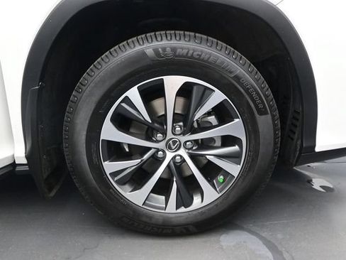 Used 2022 Lexus RX 350L Premium w/ Premium Package AWD/4WD image 17