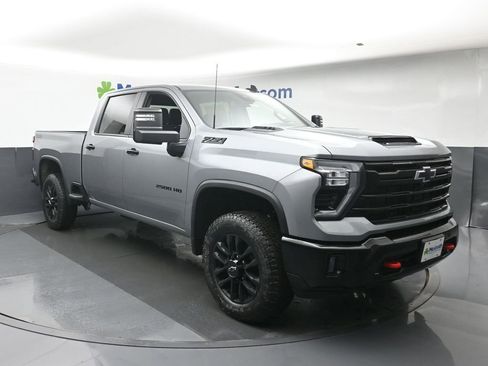 New 2026 Chevrolet Silverado 2500 LT w/ Trail Boss Package image 2