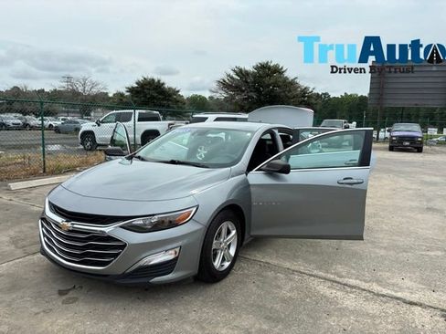 Used 2023 Chevrolet Malibu LS FWD image 11