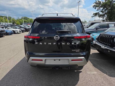 Used 2023 Nissan Pathfinder Platinum w/ Cargo Package AWD/4WD image 3