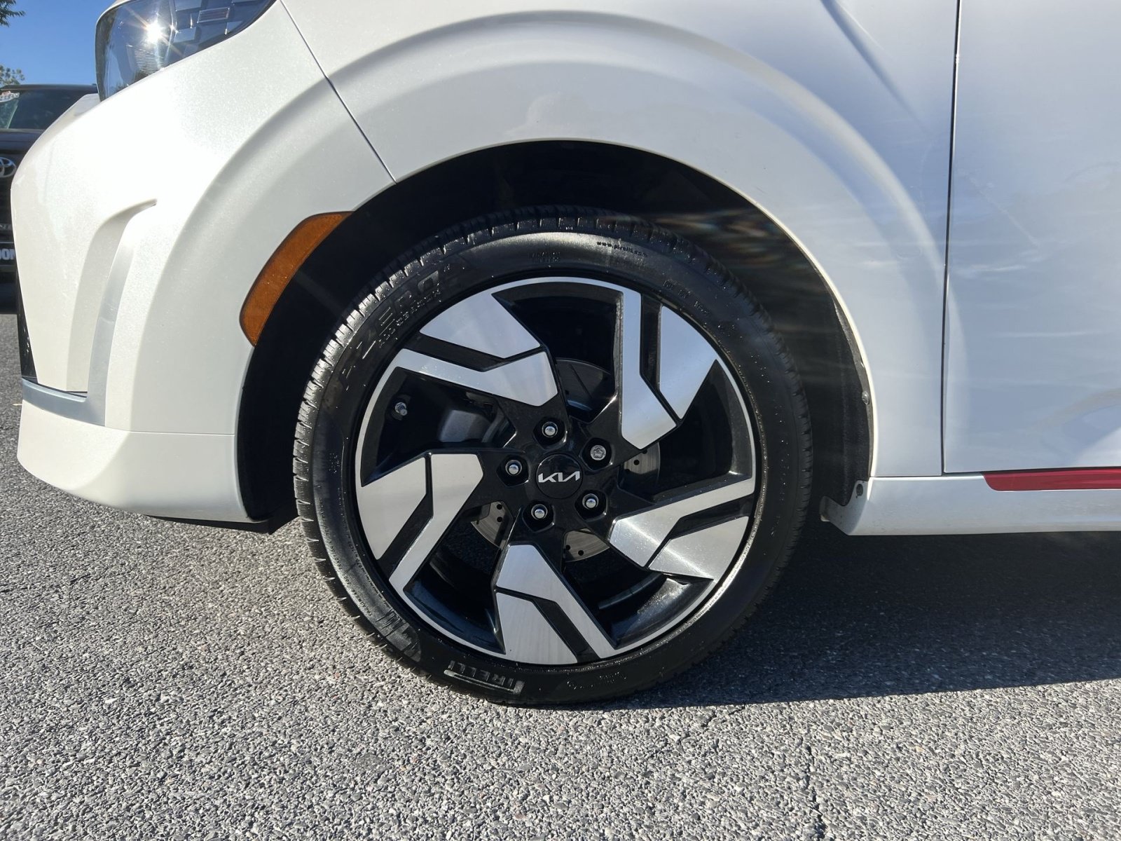 Used 2023 Kia Soul GT-Line FWD image 12