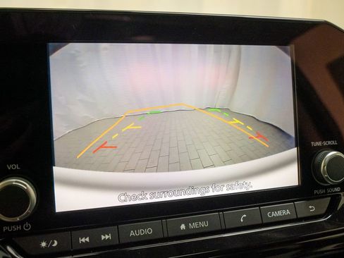 New 2025 Nissan Pathfinder SV image 17