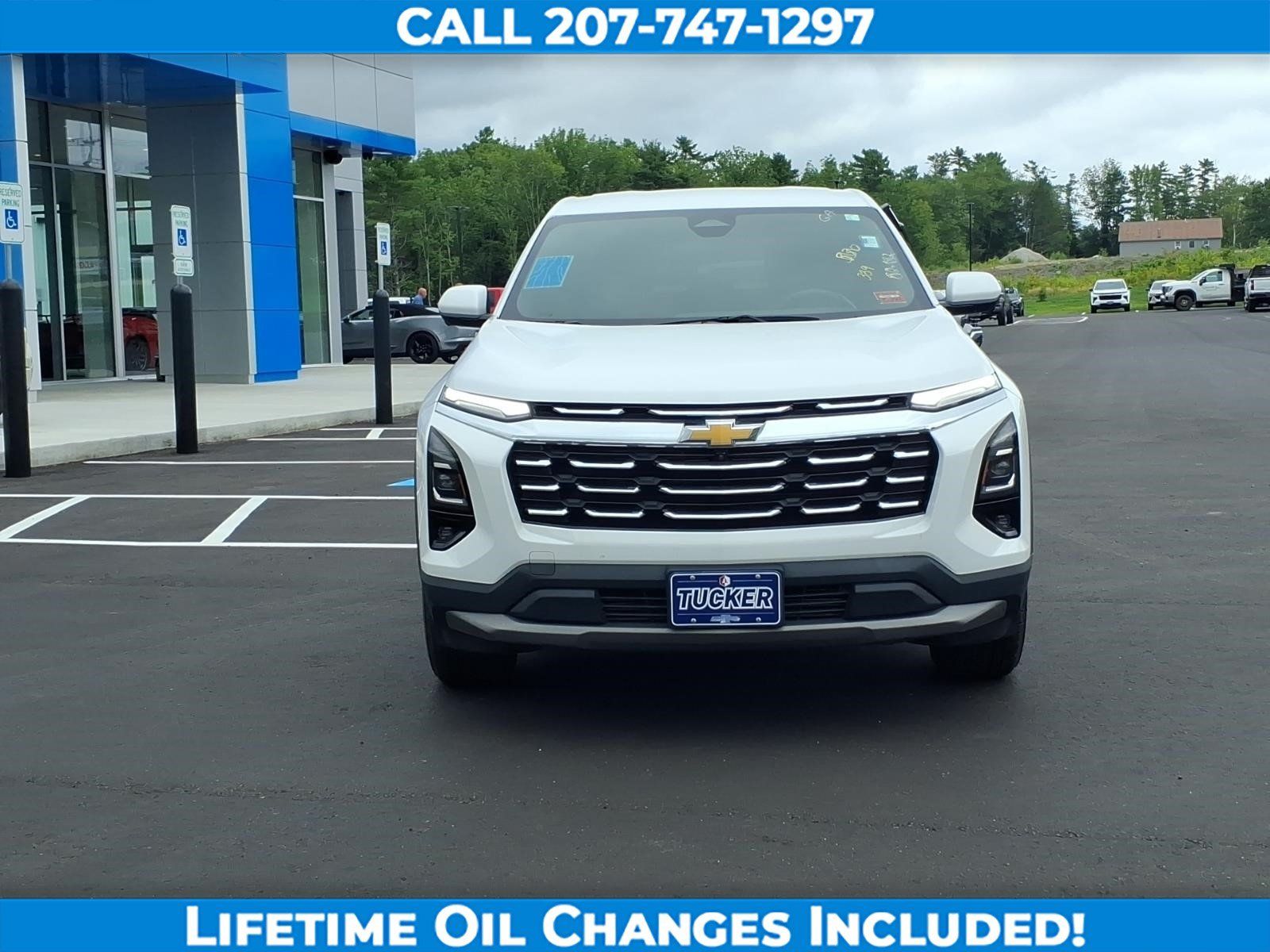 Used 2025 Chevrolet Equinox LT w/ Safety and Technology Package AWD/4WD image 2