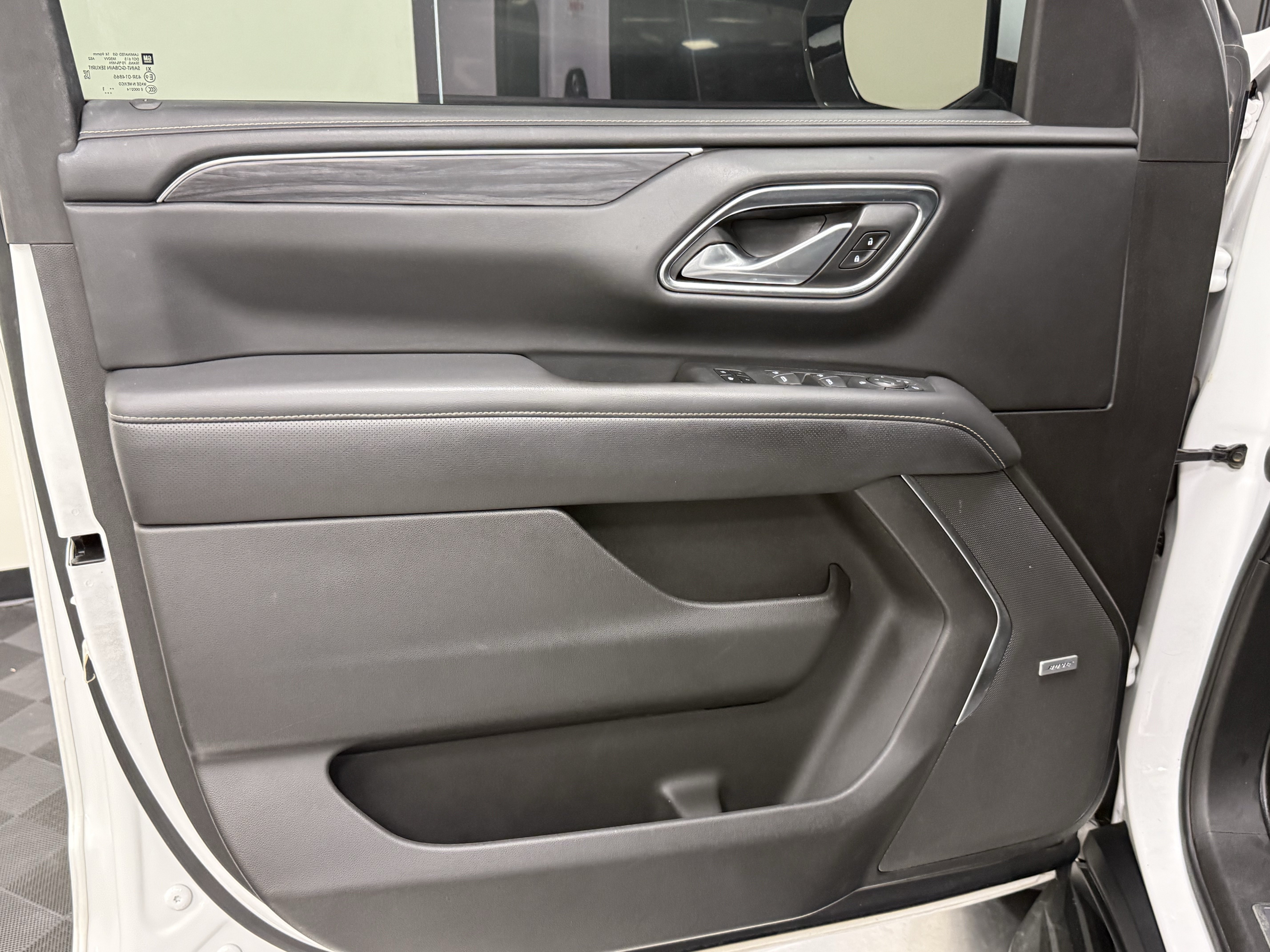 Used 2021 GMC Yukon SLT RWD image 10
