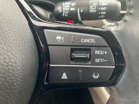 Used 2024 Honda HR-V EX-L image 17