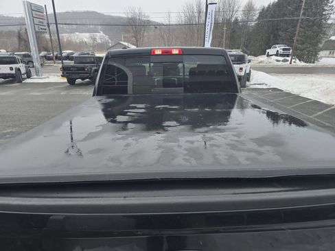 Used 2019 RAM 1500 Classic SLT image 5