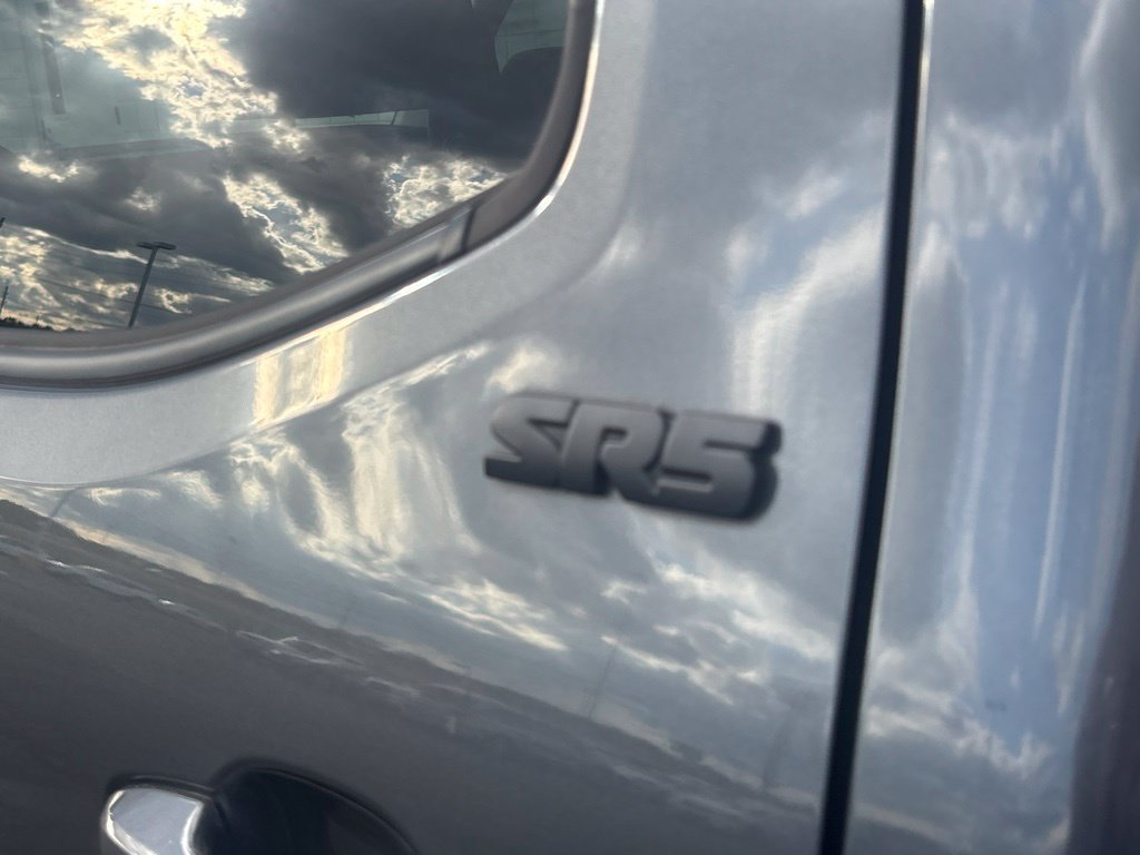 Used 2022 Toyota Tacoma SR5 RWD image 33