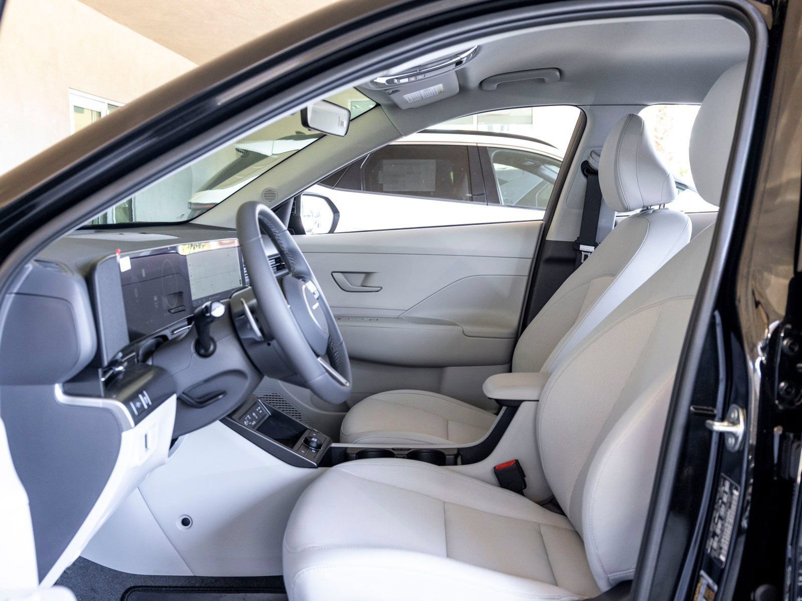 New 2025 Hyundai Kona SEL FWD image 15