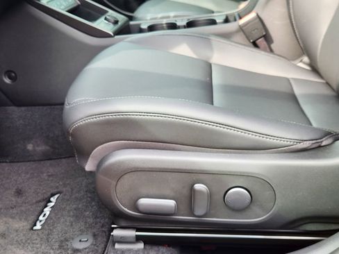 New 2026 Hyundai Kona SEL Premium image 17