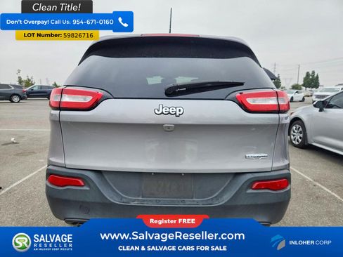 Used 2016 Jeep Cherokee Latitude FWD image 8
