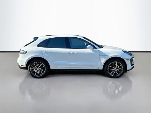 Certified 2026 Porsche Macan AWD/4WD image 8