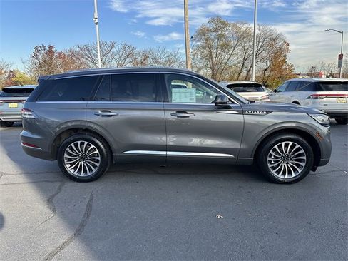 Certified 2024 Lincoln Aviator Premiere w/ Premium Package image 4