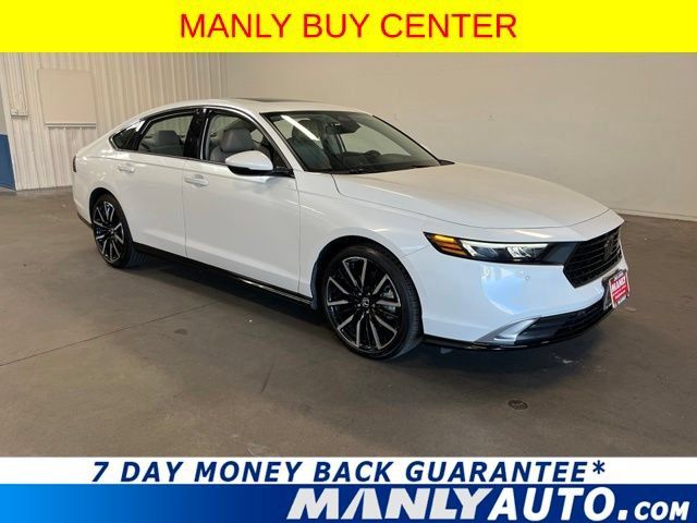 Used 2024 Honda Accord Touring image 1