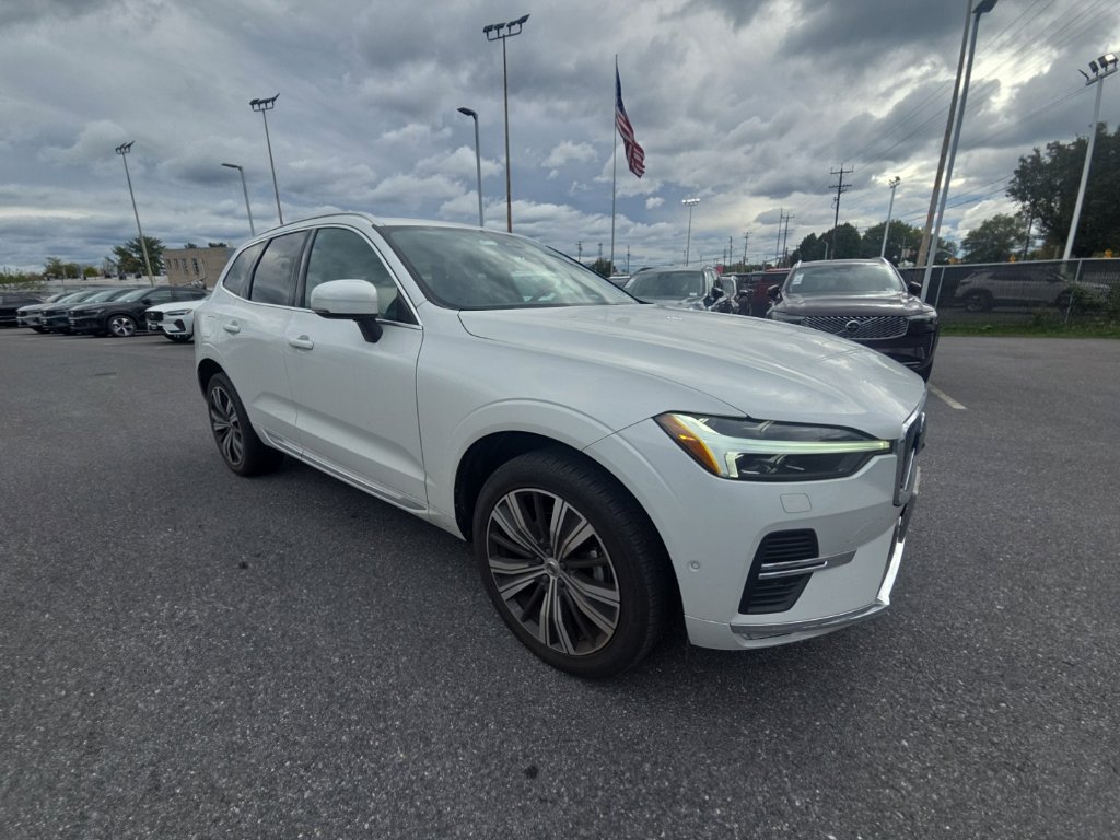 Used 2023 Volvo XC60 B5 Plus AWD/4WD image 3