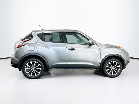 Used 2017 Nissan Juke SV w/ Technology Package AWD/4WD image 10