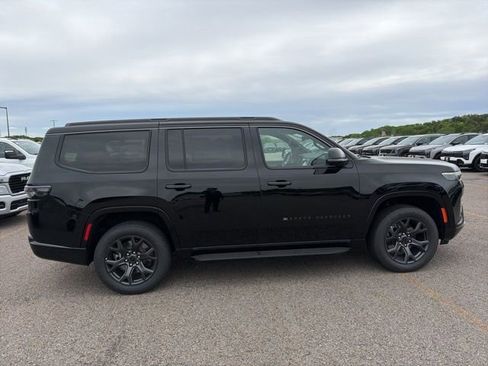 New 2026 Jeep Grand Wagoneer Limited AWD/4WD image 2