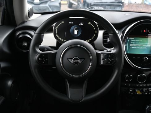 Used 2023 MINI Cooper SE image 19