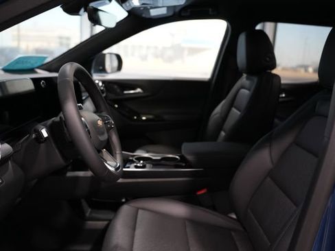 New 2026 Chevrolet Equinox LT w/ Convenience Package II image 14