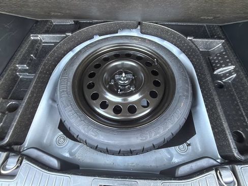 Used 2022 Ford Escape SE FWD image 16