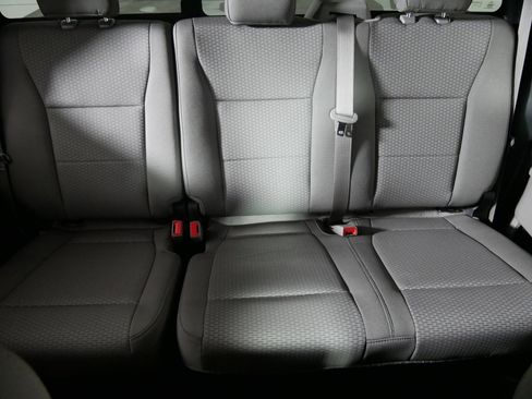 Used 2018 Ford F150 XLT w/ Equipment Group 302A Luxury image 13