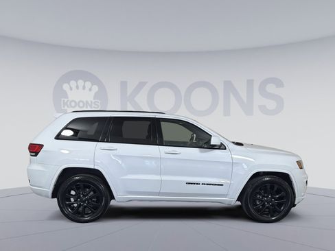 Used 2018 Jeep Grand Cherokee Altitude image 8