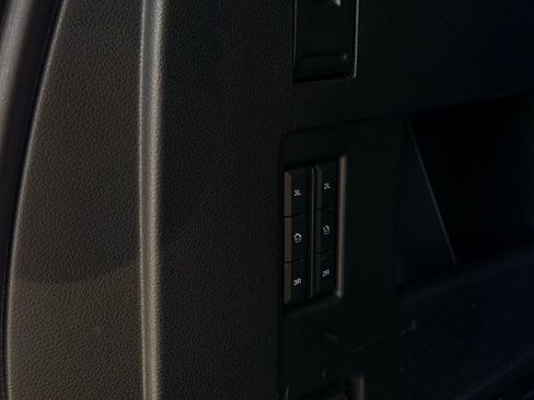 Used 2020 Ford Expedition Platinum image 52