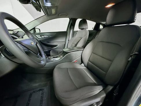 Used 2021 Chevrolet Malibu RS image 12