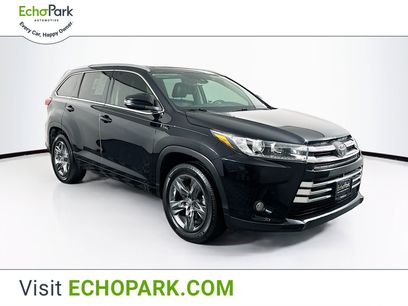 Used 2018 Toyota Highlander Limited Platinum