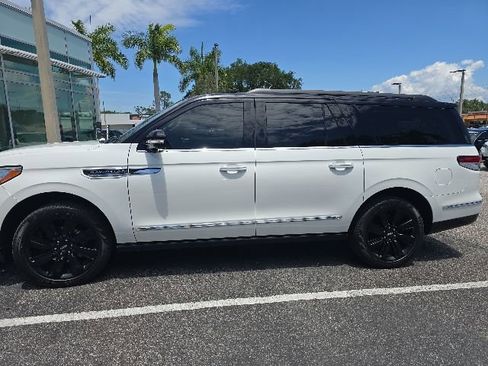 Used 2023 Lincoln Navigator L Black Label AWD/4WD image 4