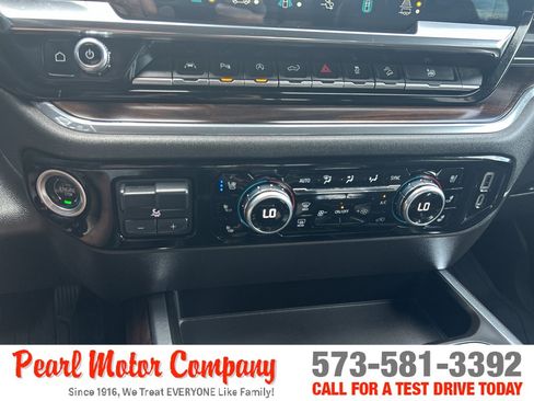 Certified 2023 GMC Sierra 1500 SLT w/ SLT Premium Plus Package AWD/4WD image 19
