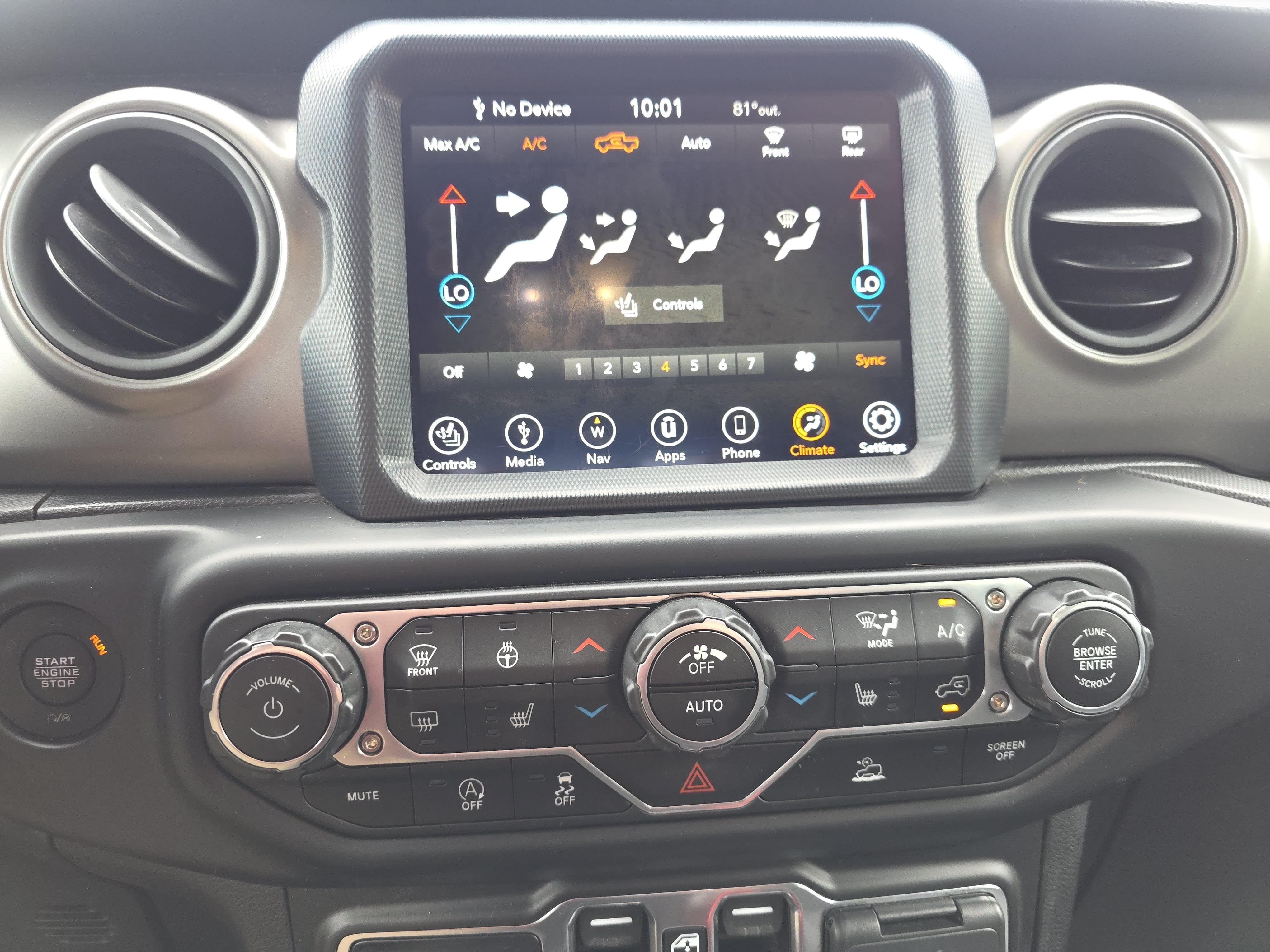 Used 2022 Jeep Gladiator Sport AWD/4WD image 19
