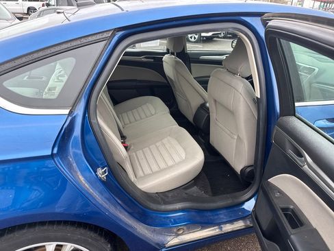 Used 2018 Ford Fusion S image 17