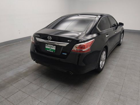 Used 2014 Nissan Altima 2.5 SV w/ Convenience Package FWD image 9