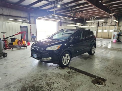 Used 2016 Ford Escape SE w/ Equipment Group 201A image 6