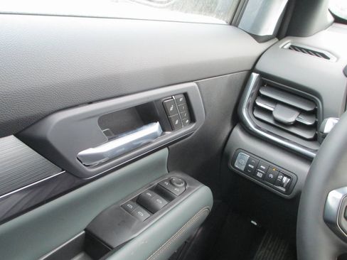 New 2026 GMC Terrain AT4 w/ Convenience Package III image 14