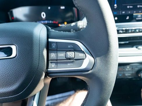 New 2026 Jeep Compass Limited AWD/4WD image 23