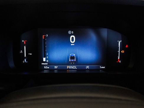 New 2025 Ford Maverick XL w/ Equipment Group 102A image 29