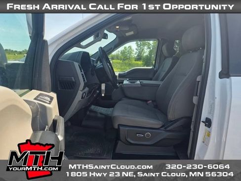 Used 2017 Ford F150 XLT w/ Equipment Group 301A Mid AWD/4WD image 9