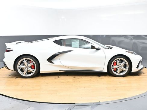 Used 2023 Chevrolet Corvette Stingray Preferred Cpe w/ Z51 Performance Package RWD image 8