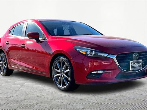 Used 2018 MAZDA MAZDA3 Grand Touring w/ Premium Equipment Package image 5