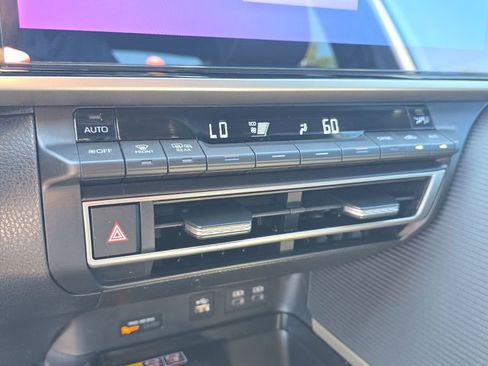 Used 2025 Toyota Camry SE w/ Multimedia Upgrade Package FWD image 19