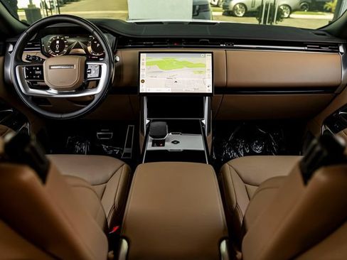 Certified 2024 Land Rover Range Rover Autobiography AWD/4WD image 18