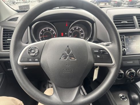 Used 2025 Mitsubishi Outlander Sport ES AWD/4WD image 17