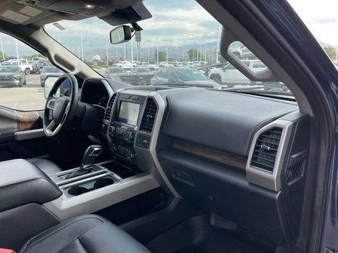 Used 2019 Ford F150 Lariat w/ Equipment Group 501A Mid AWD/4WD image 17