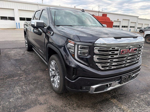 Used 2024 GMC Sierra 1500 Denali AWD/4WD image 9