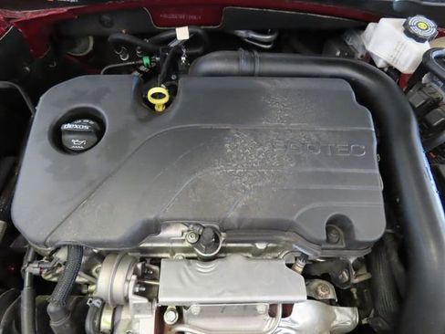 Used 2024 Chevrolet Malibu LT image 34