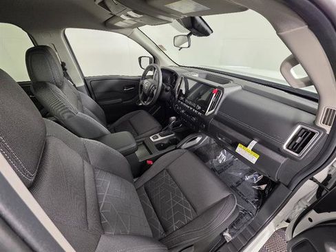 New 2026 Nissan Frontier SV image 15