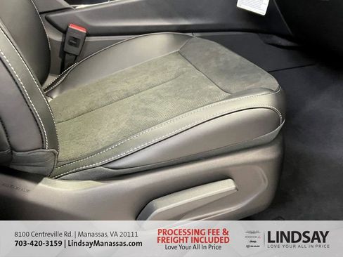 New 2025 Jeep Grand Cherokee Laredo image 13