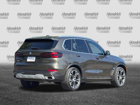Certified 2025 BMW X5 xDrive50e w/ Premium Package AWD/4WD image 5