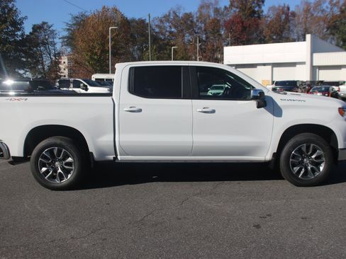New 2026 Chevrolet Silverado 1500 LT image 8